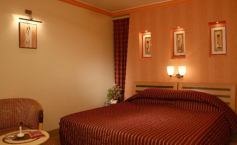 Celebrity Boutique Hotel Hyderabad Room photo